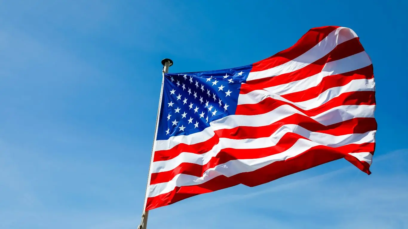 Com o IVVB11, você investe nas maiores empresas dos EUA sem sair do Brasil.