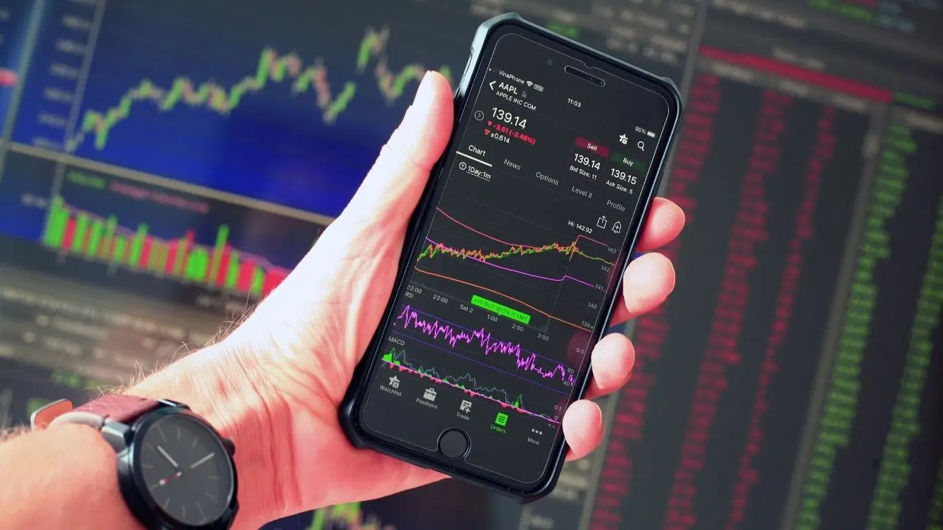 Como investir em ações com pouco dinheiro